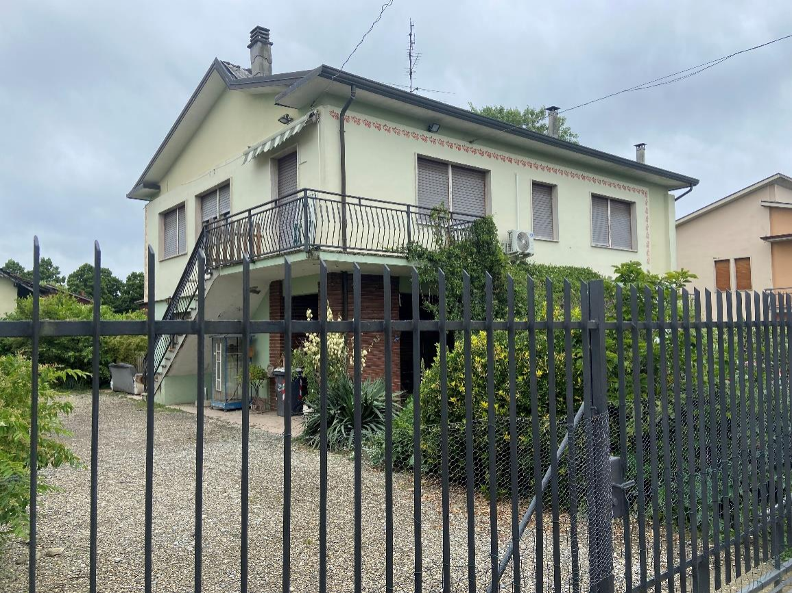 Villa in vendita a Sale