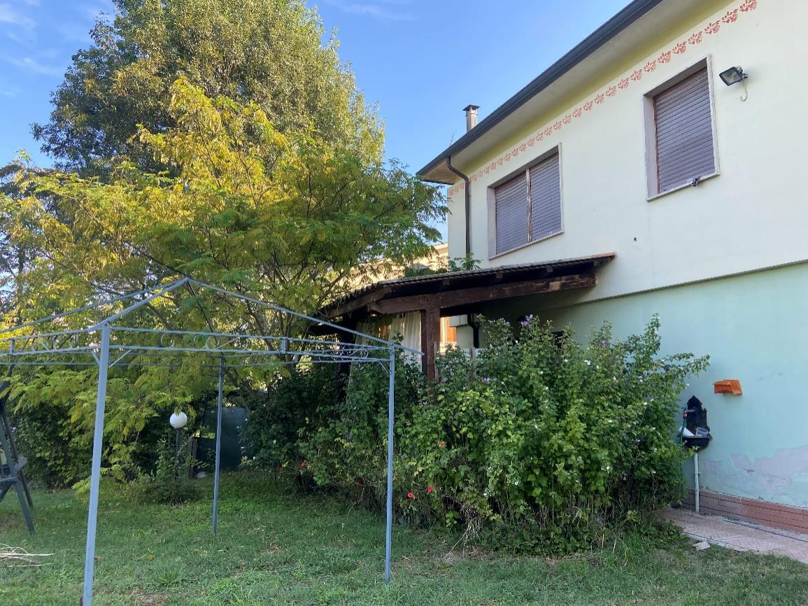 Villa in vendita a Sale