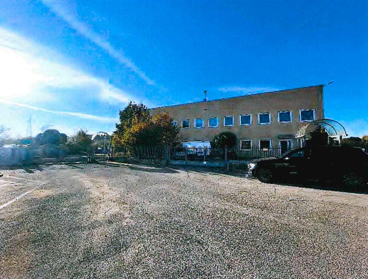 Capannone in vendita a Arese