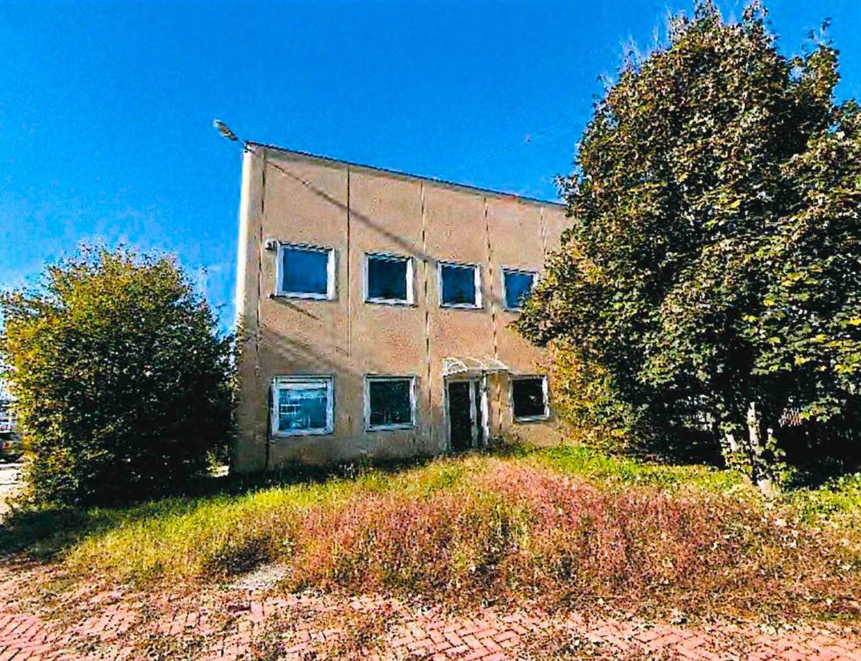 Capannone in vendita a Arese