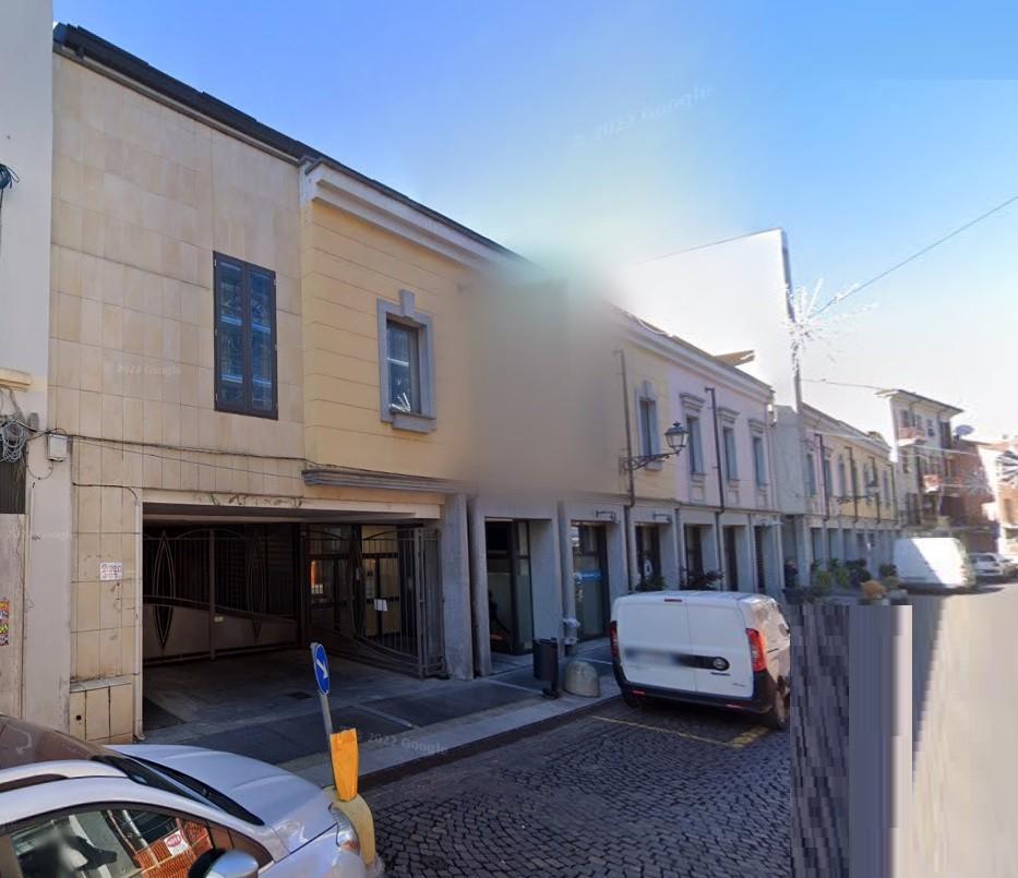 Negozio in vendita a Alessandria