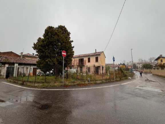 Casa indipendente in vendita a Casteggio