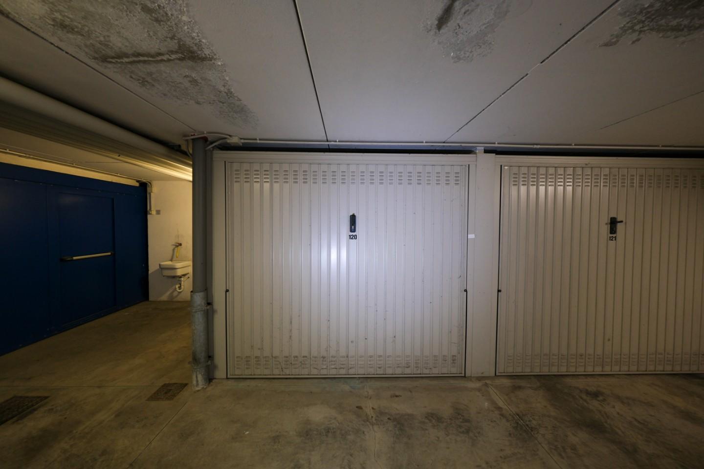 Box/Garage 15mq in vendita a Milano