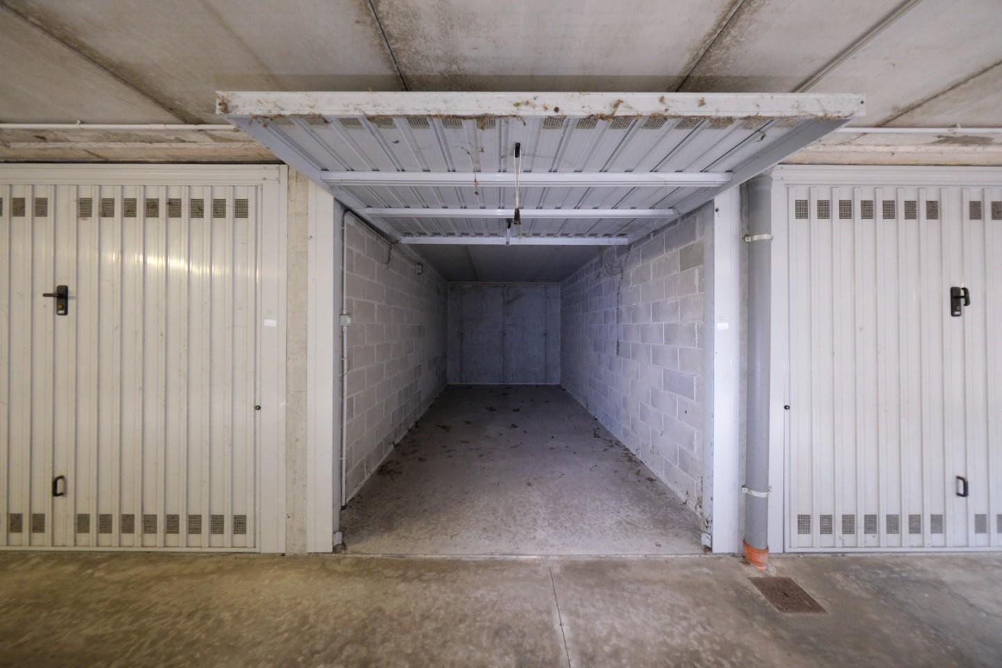 Box/Garage 16mq in vendita, Peschiera Borromeo bettola