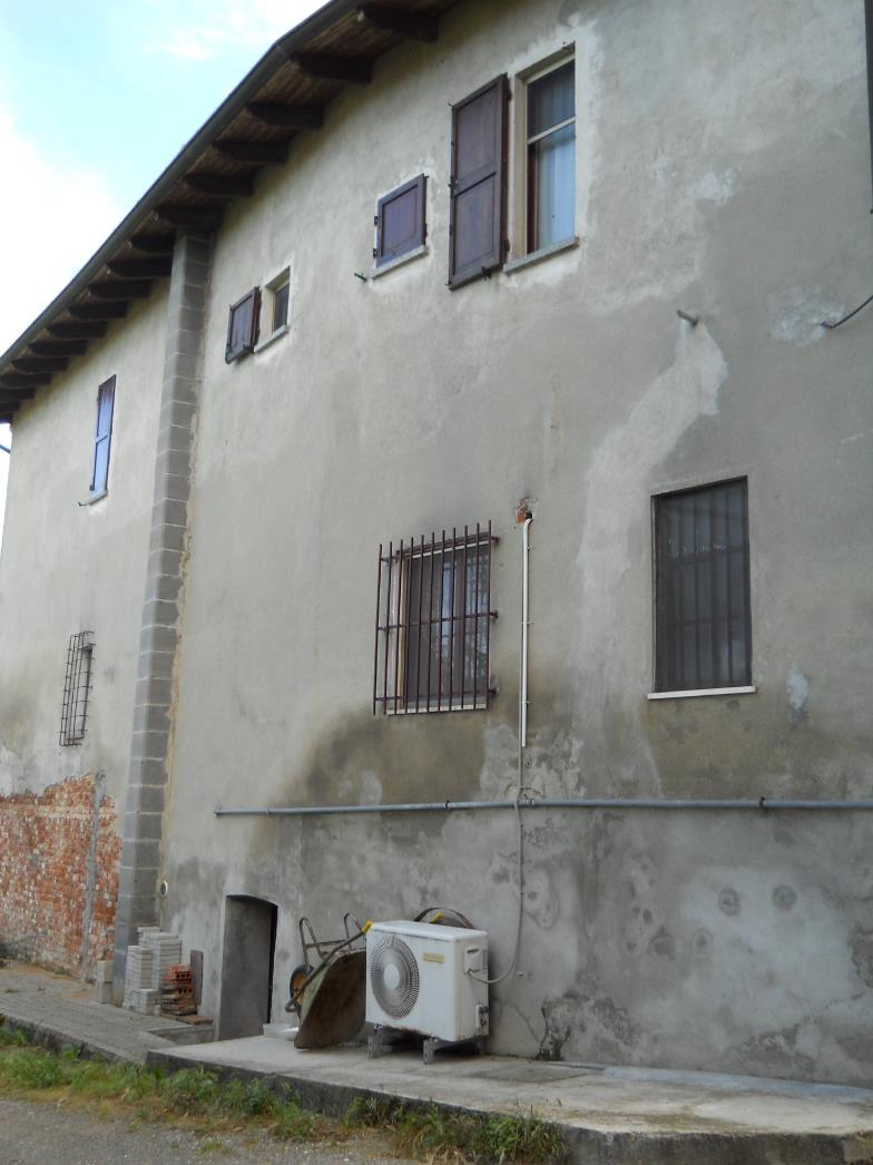 Villa con terrazzo a Castelletto Monferrato