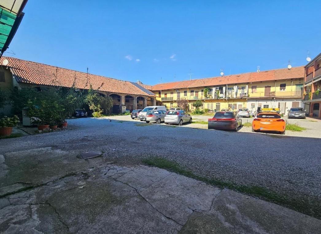 Trilocale da ristrutturare a Grezzago