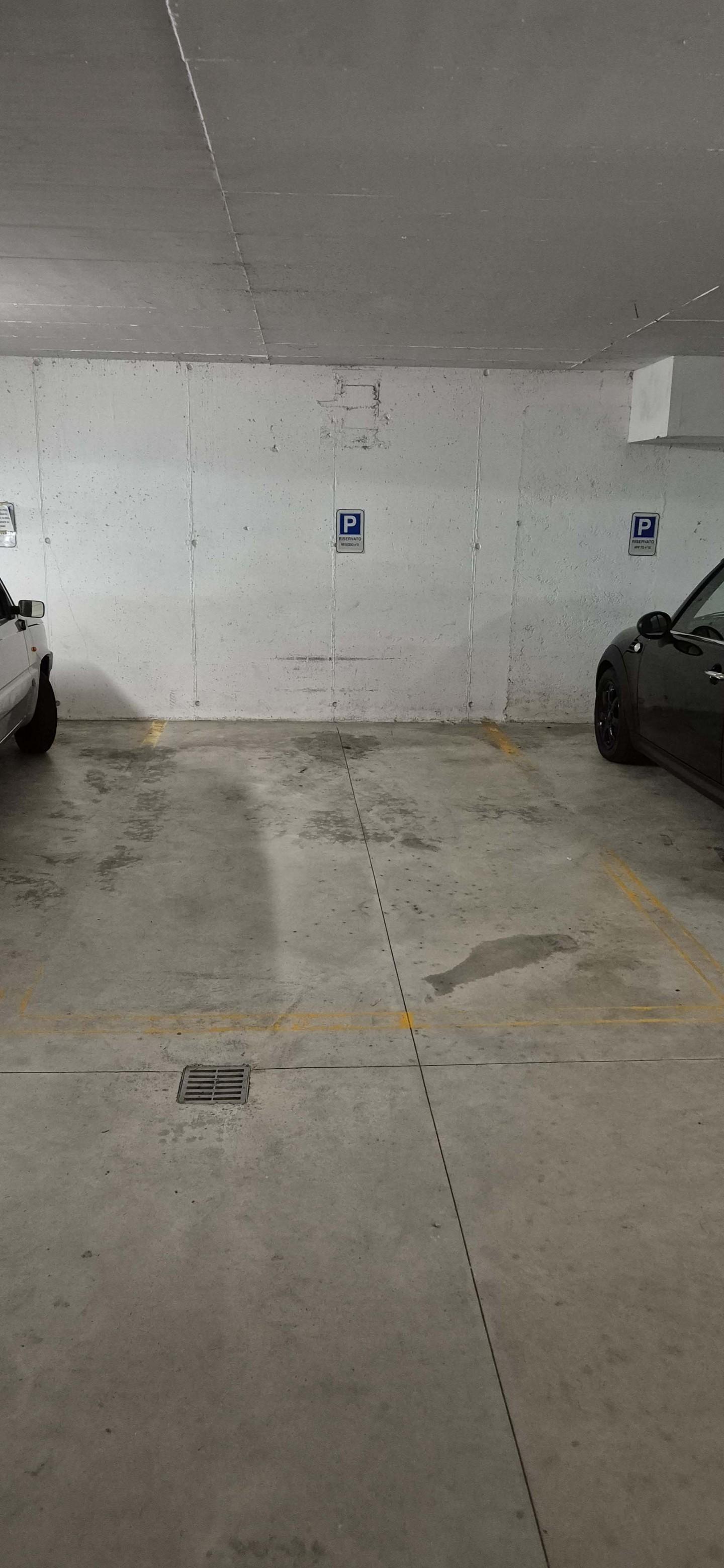 Box/Garage 11mq in vendita a Lesmo