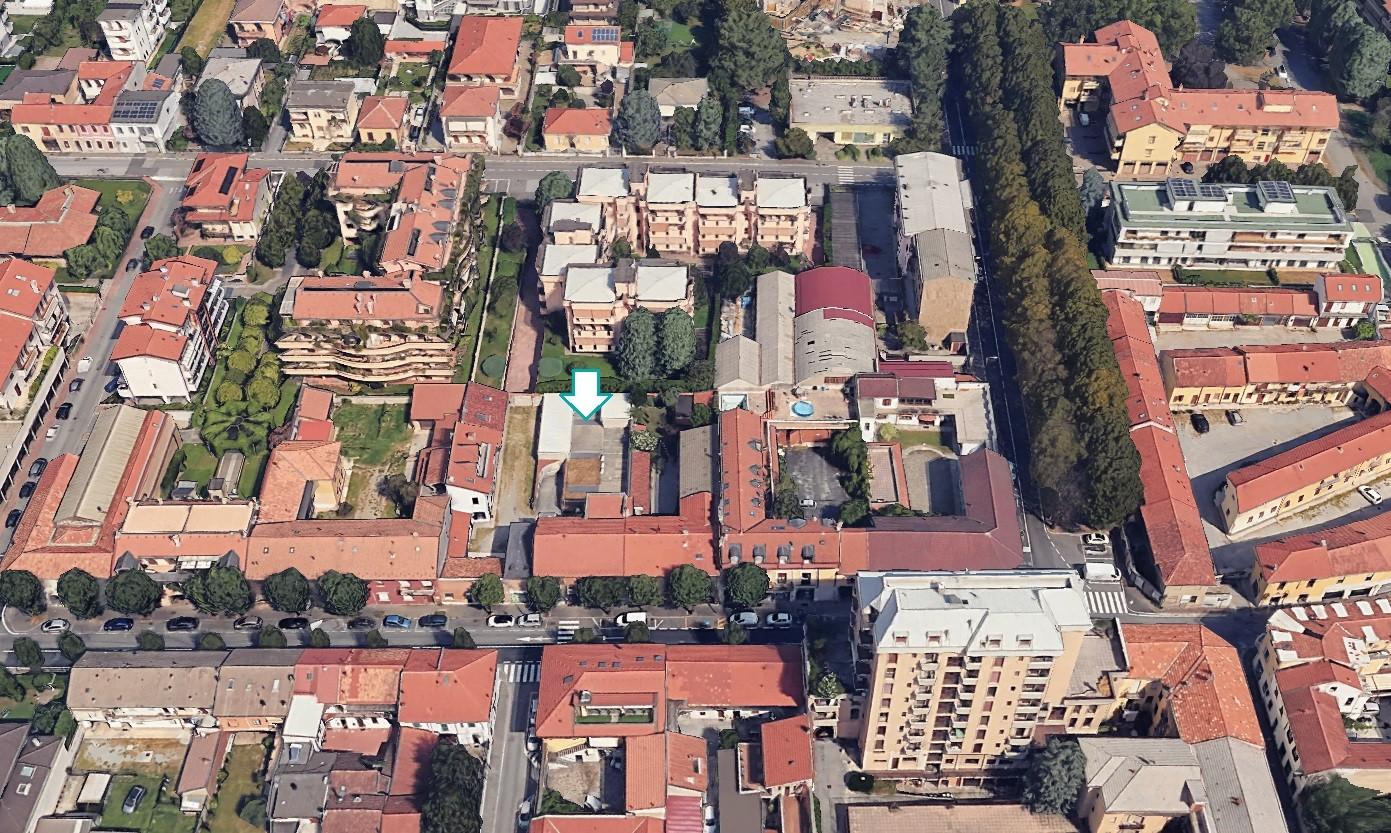 Box/Garage 14mq in vendita a Muggi�