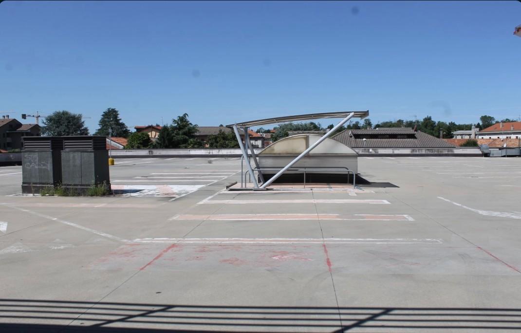 Negozio in vendita a Cesano Maderno