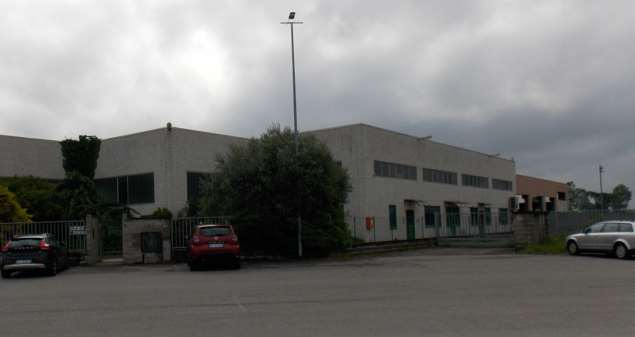 Capannone in vendita a Cavenago d'Adda