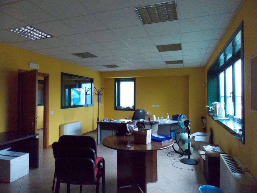 Capannone in vendita a Cavenago d'Adda