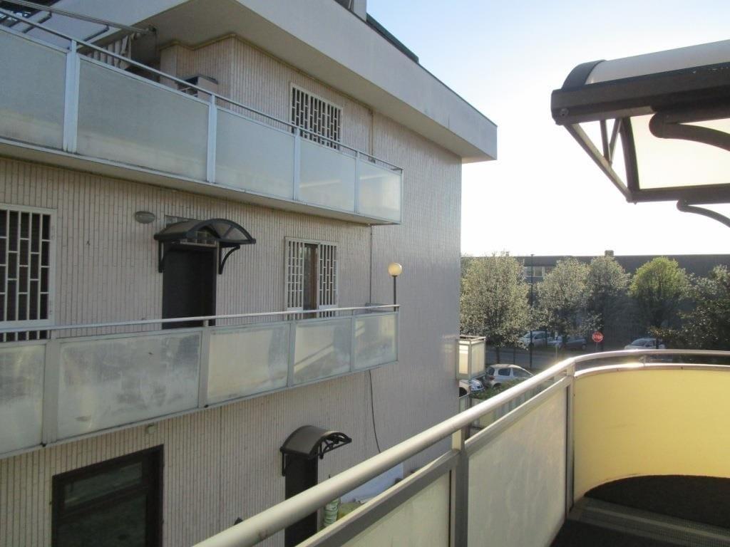 Appartamento con terrazzo a Segrate