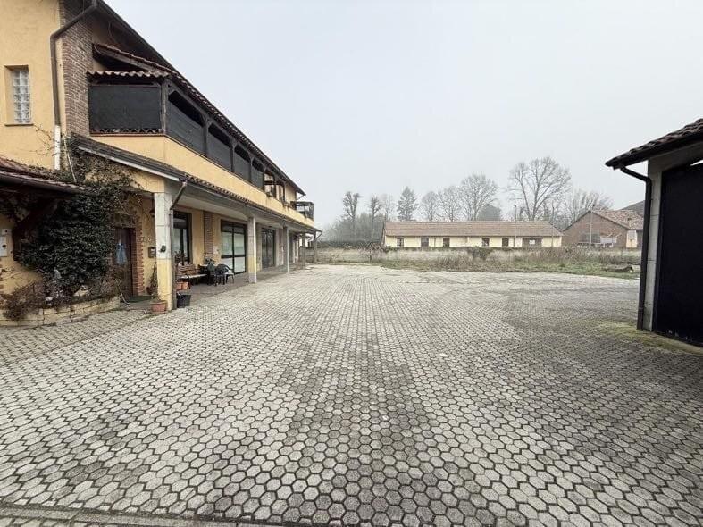 Appartamento in vendita a Castello d'Agogna