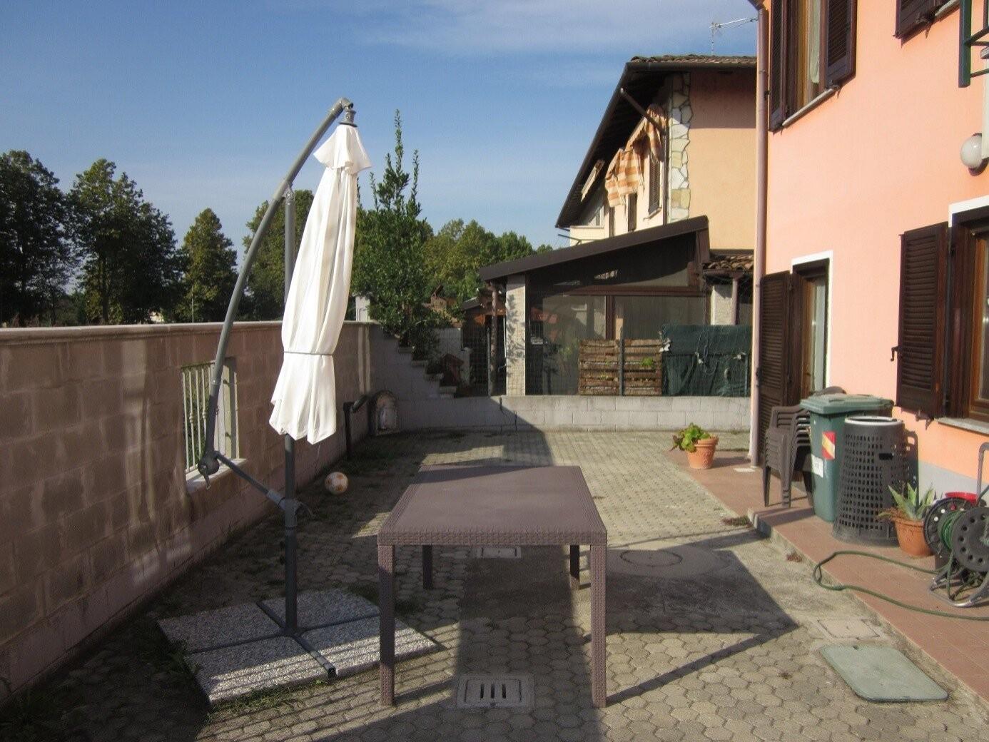 Villa in vendita a Dorno
