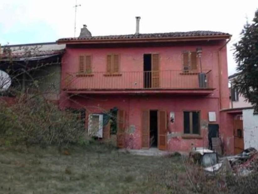 Casa indipendente in vendita a Zeme