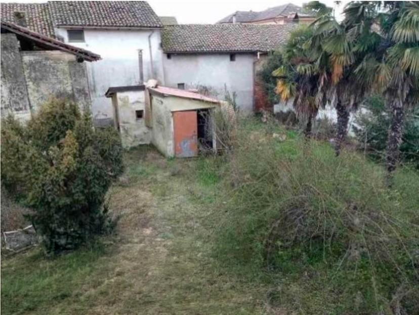 Casa indipendente in vendita a Zeme