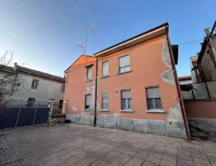 Villa in vendita a Senna Lodigiana