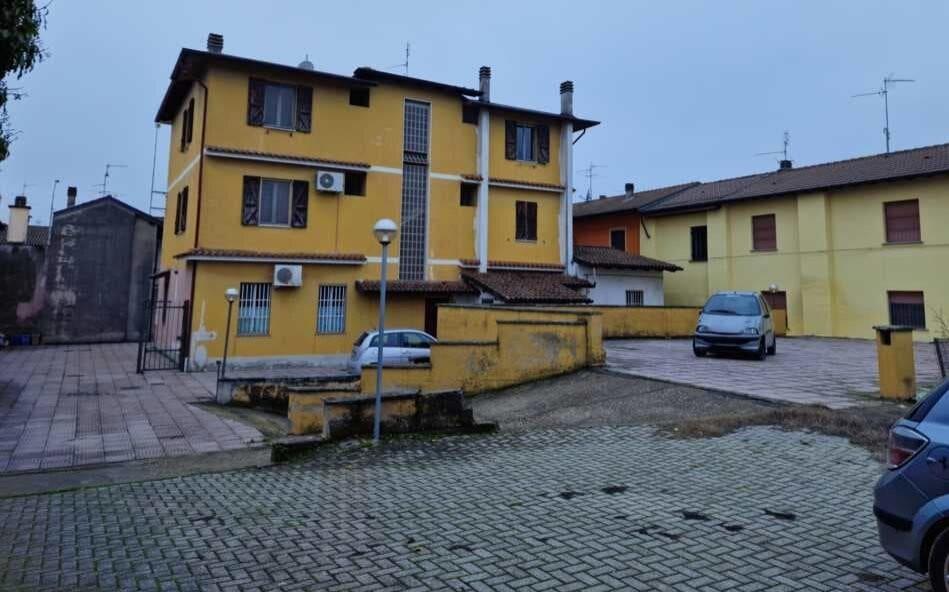 Negozio in vendita a Orio Litta