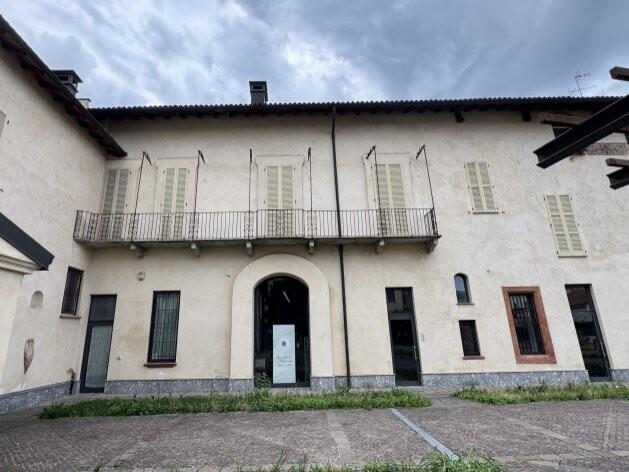 Trilocale da ristrutturare a Locate di Triulzi