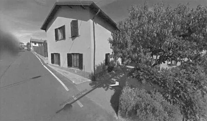 Casa indipendente in vendita a Sesto Calende