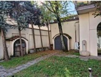 Casa vacanza 5 Locali o pi� in vendita a Castano Primo