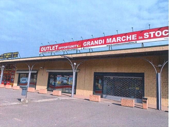 Negozio in vendita a Torricella Verzate