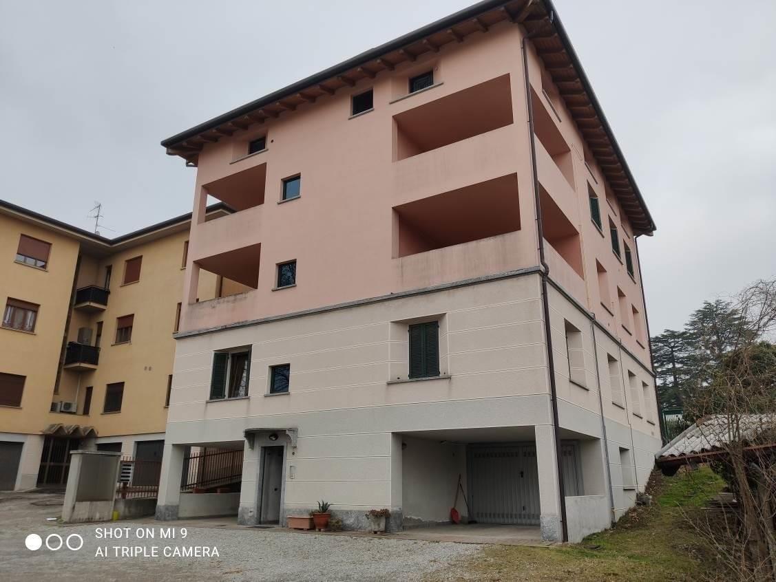 Trilocale in vendita a Merone