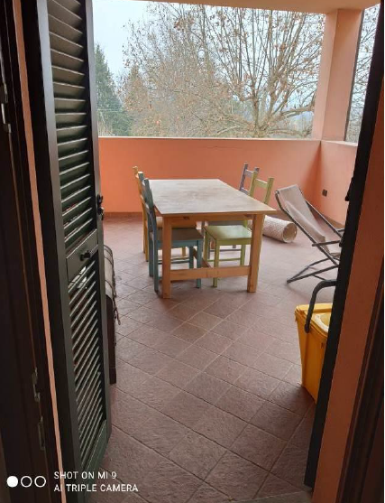 Trilocale con terrazzo a Merone