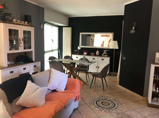 Quadrilocale con terrazzo a Como