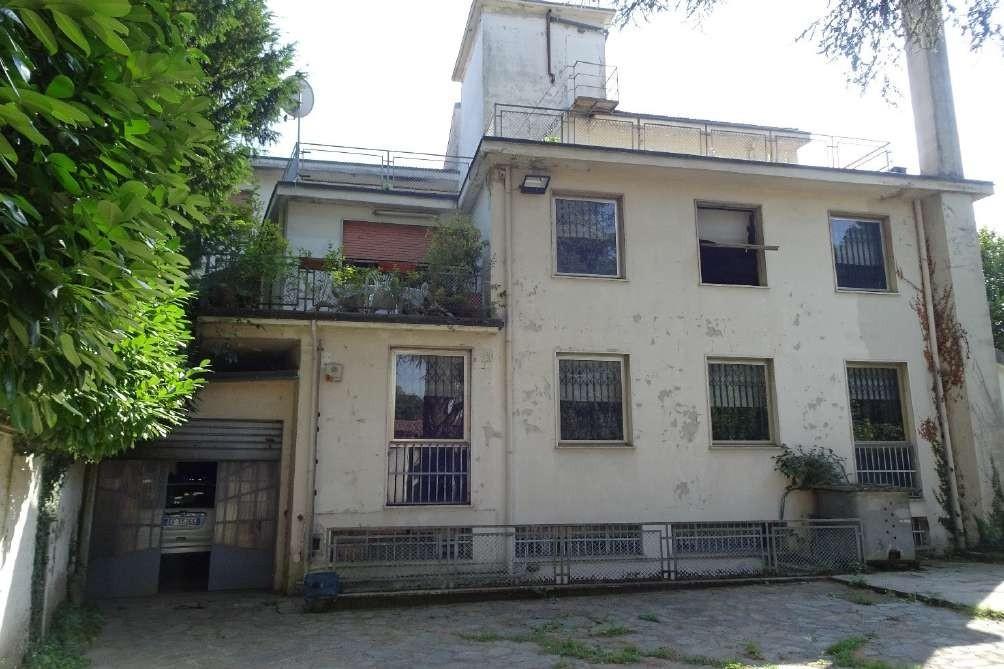 Negozio in vendita a Trezzo sull'Adda