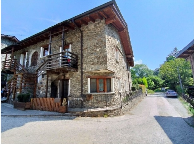 Trilocale in vendita a Colico