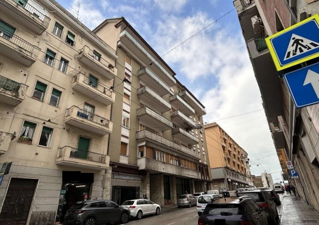 Negozio in vendita a Ancona