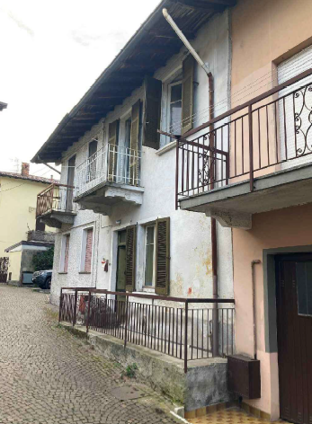Bilocale in vendita a Taino