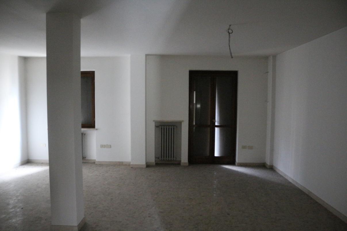 Appartamento in vendita a Arsi�