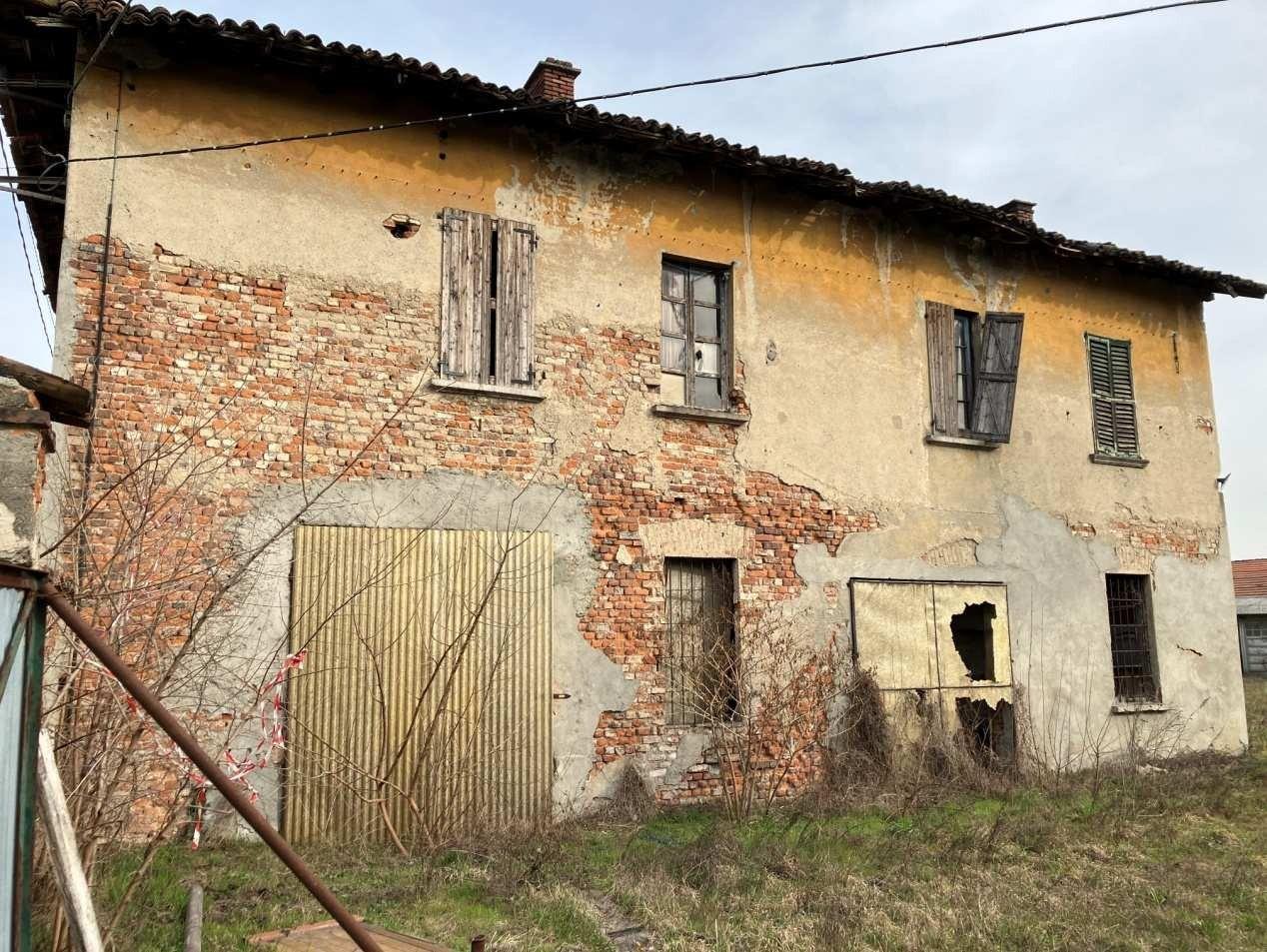 Rustico da ristrutturare a Cologno Monzese