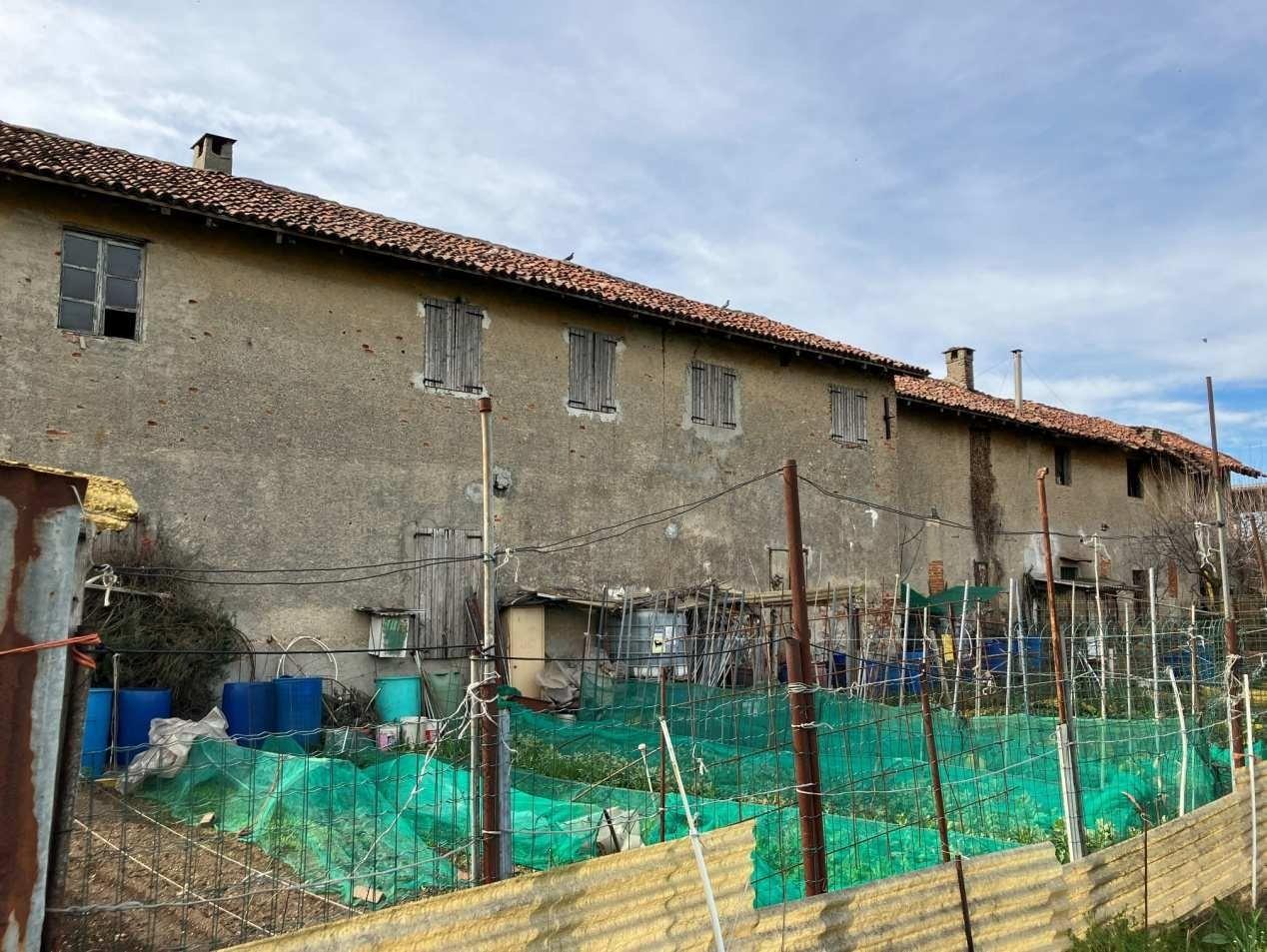Rustico da ristrutturare a Cologno Monzese