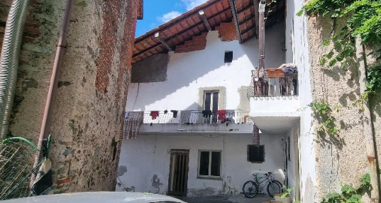 Villa in vendita a Maggiora