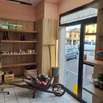 Negozio in vendita a Mortara
