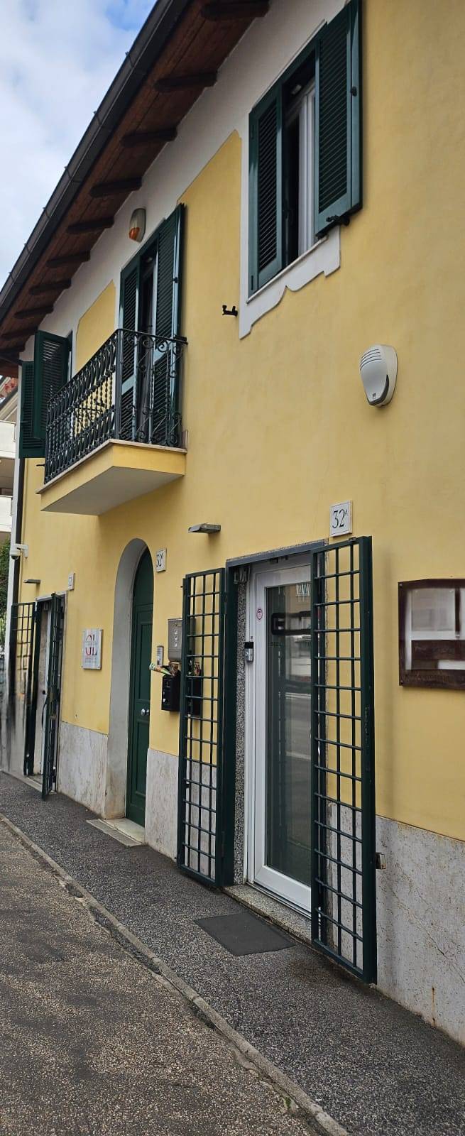 Locale commerciale in vendita a Roma, Vigne nuove