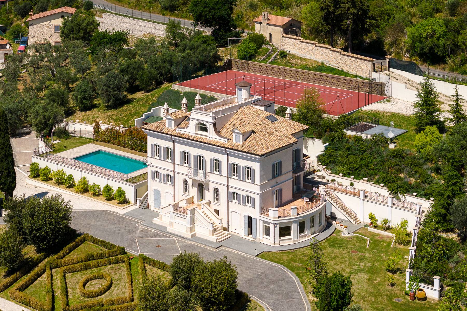 Villa storica in vendita a Fara in Sabina, Coltodino