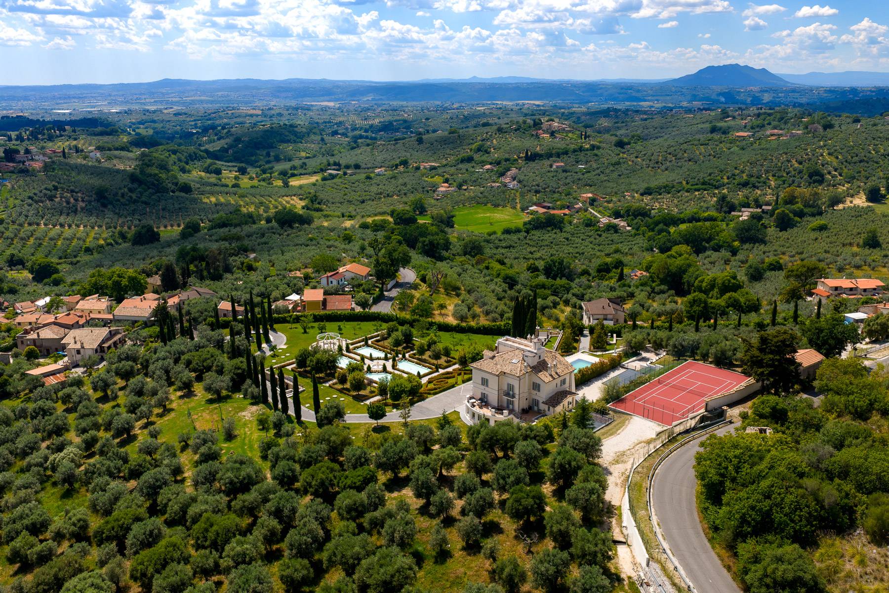 Villa storica in vendita a Fara in Sabina, Coltodino