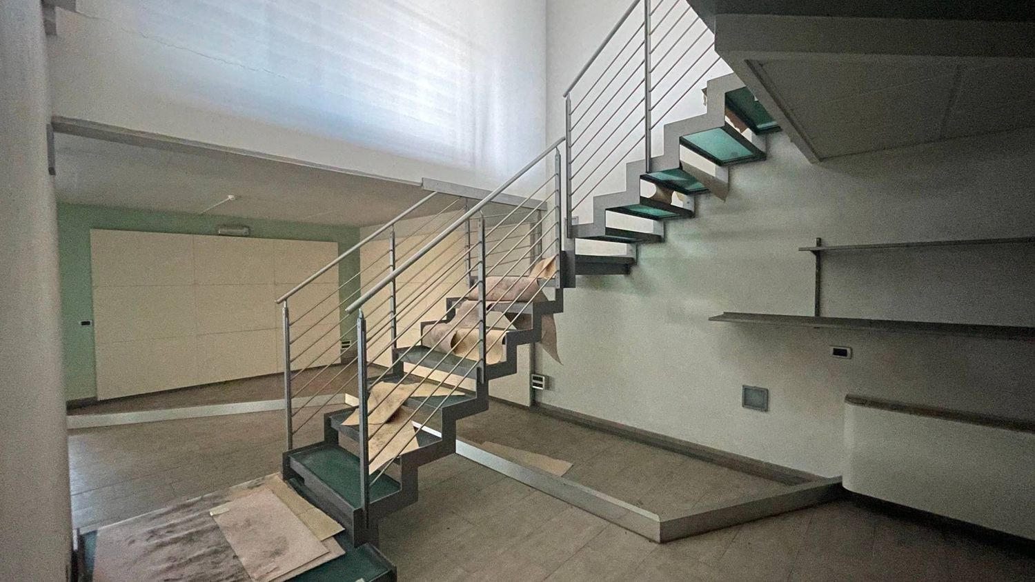 Locale commerciale in affitto a Ponte Buggianese