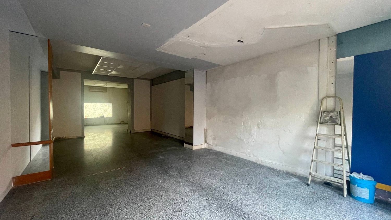 Locale commerciale in vendita a Chiesina Uzzanese