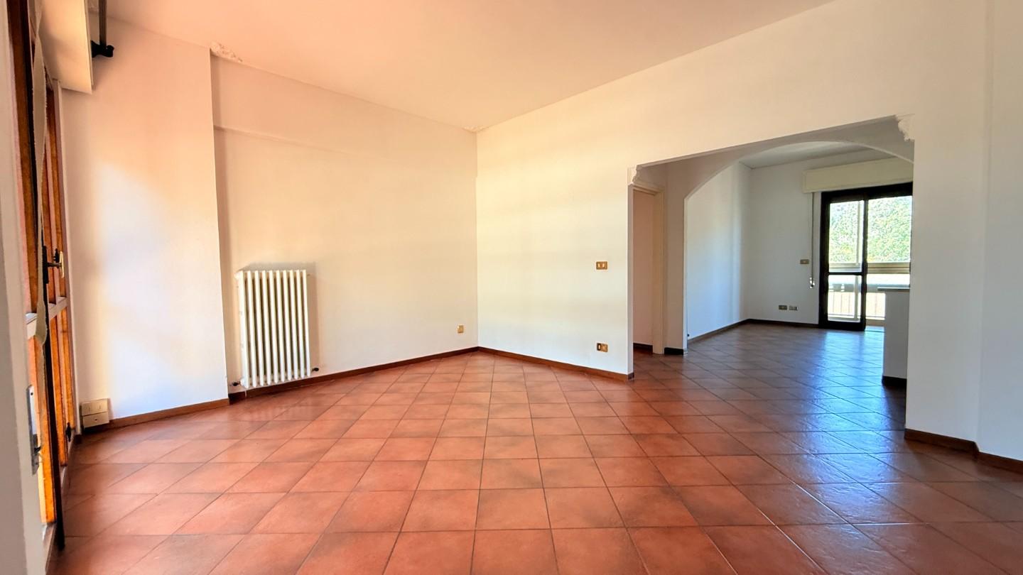Appartamento con terrazzi a Uzzano