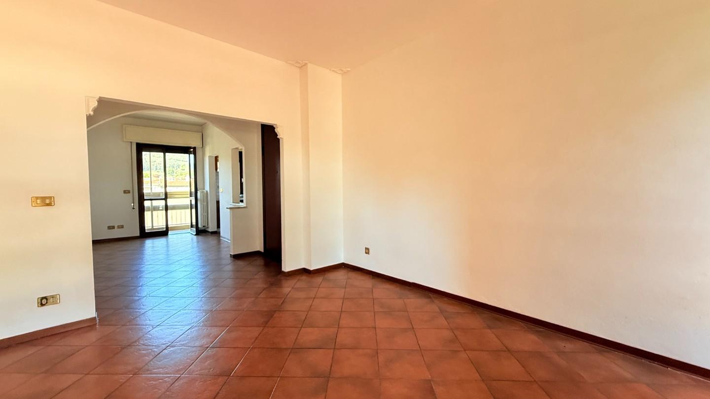 Appartamento con terrazzi a Uzzano