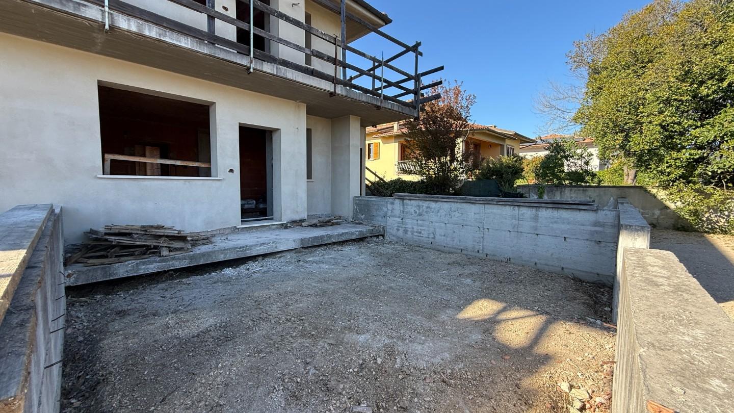 Quadrilocale con giardino, Larciano castelmartini