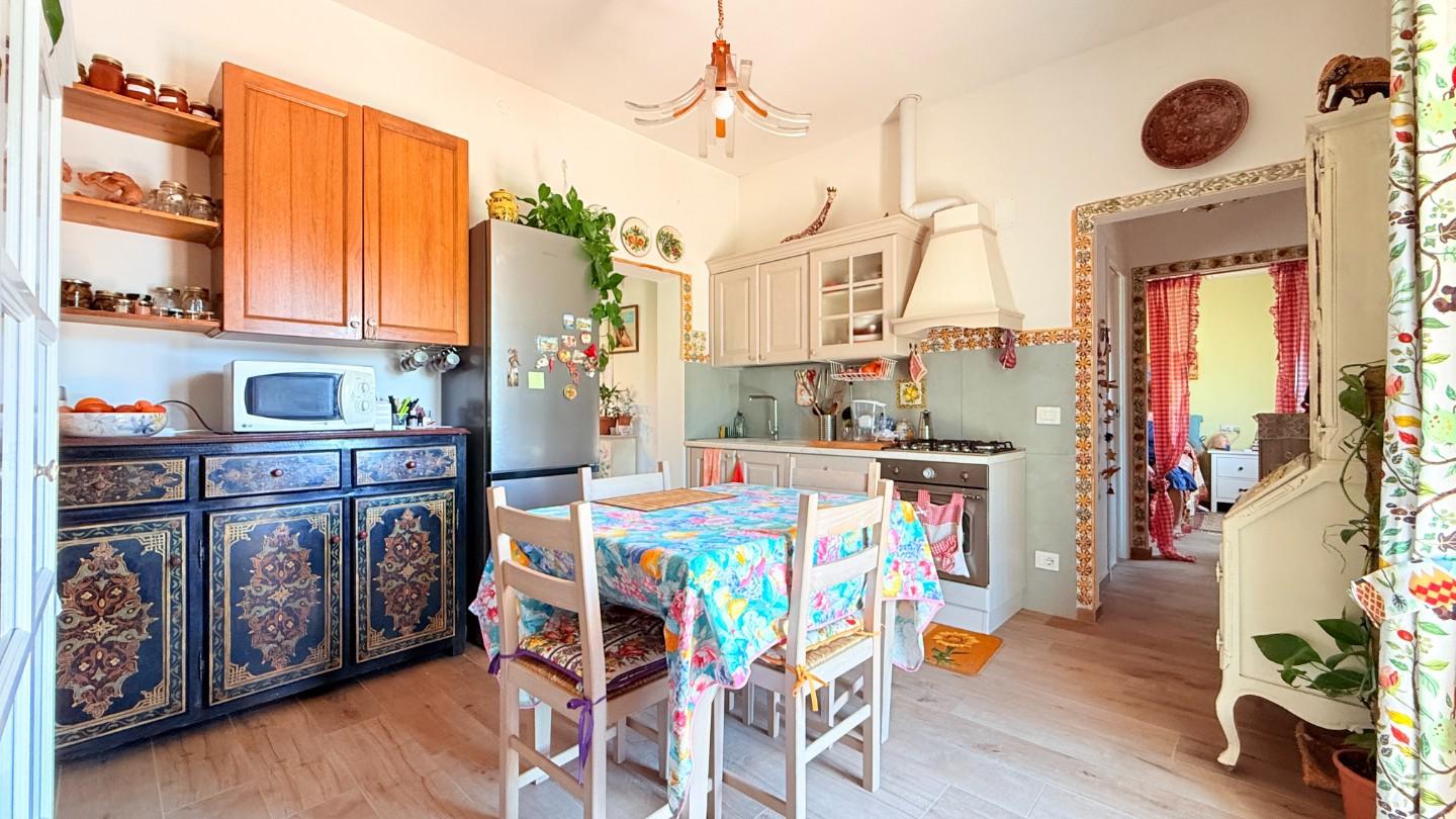 Casa indipendente con giardino a Chiesina Uzzanese