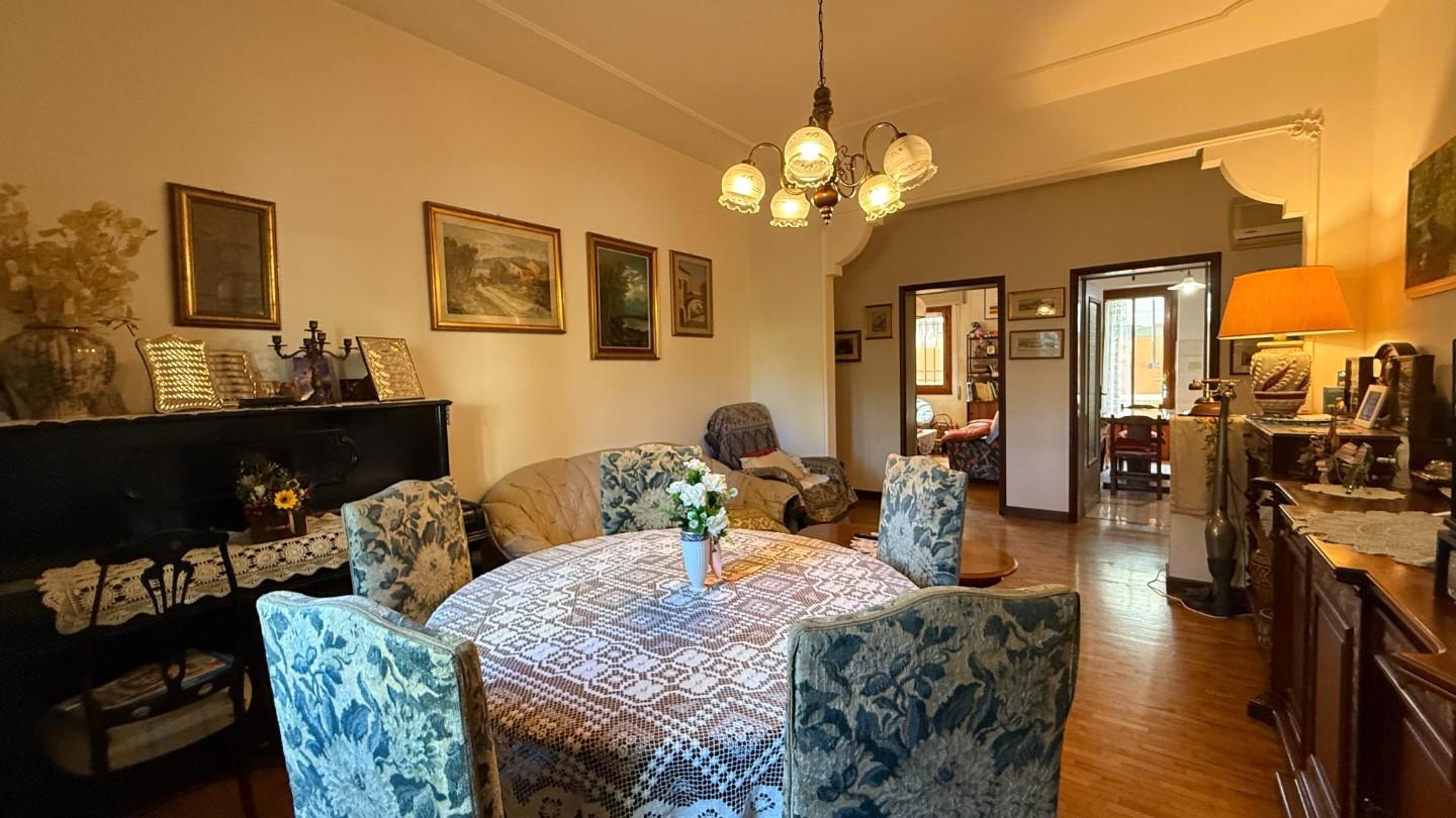 Appartamento con terrazzo a Montecatini-Terme