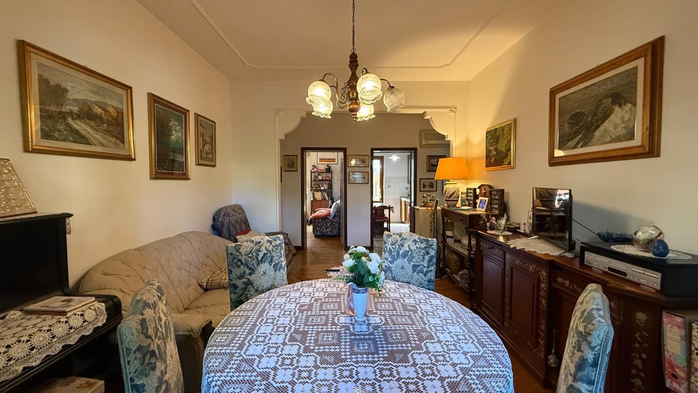 Appartamento con terrazzo a Montecatini-Terme
