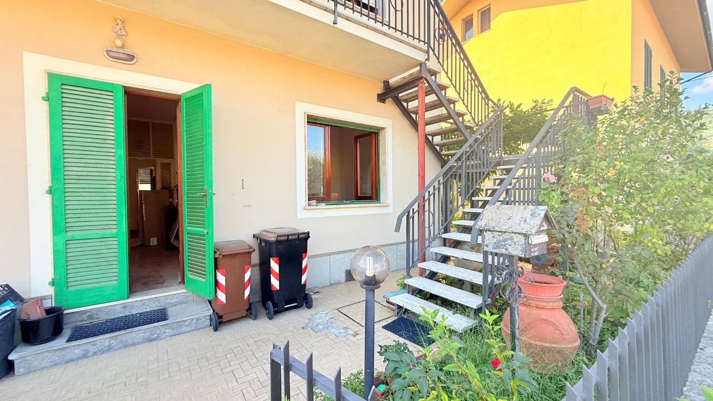 Villa Bifamiliare con giardino, Buggiano borgo a